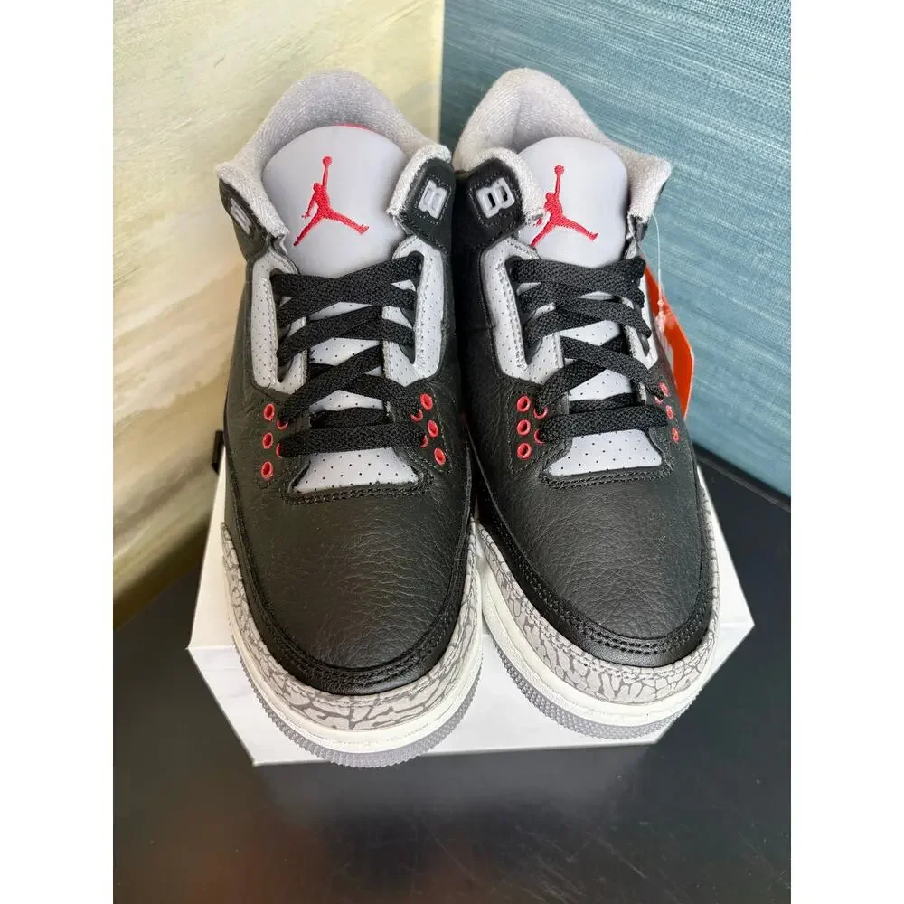 New w/o Box - SZ 6.5y - Air Jordan Kids Grade School Retro 3
